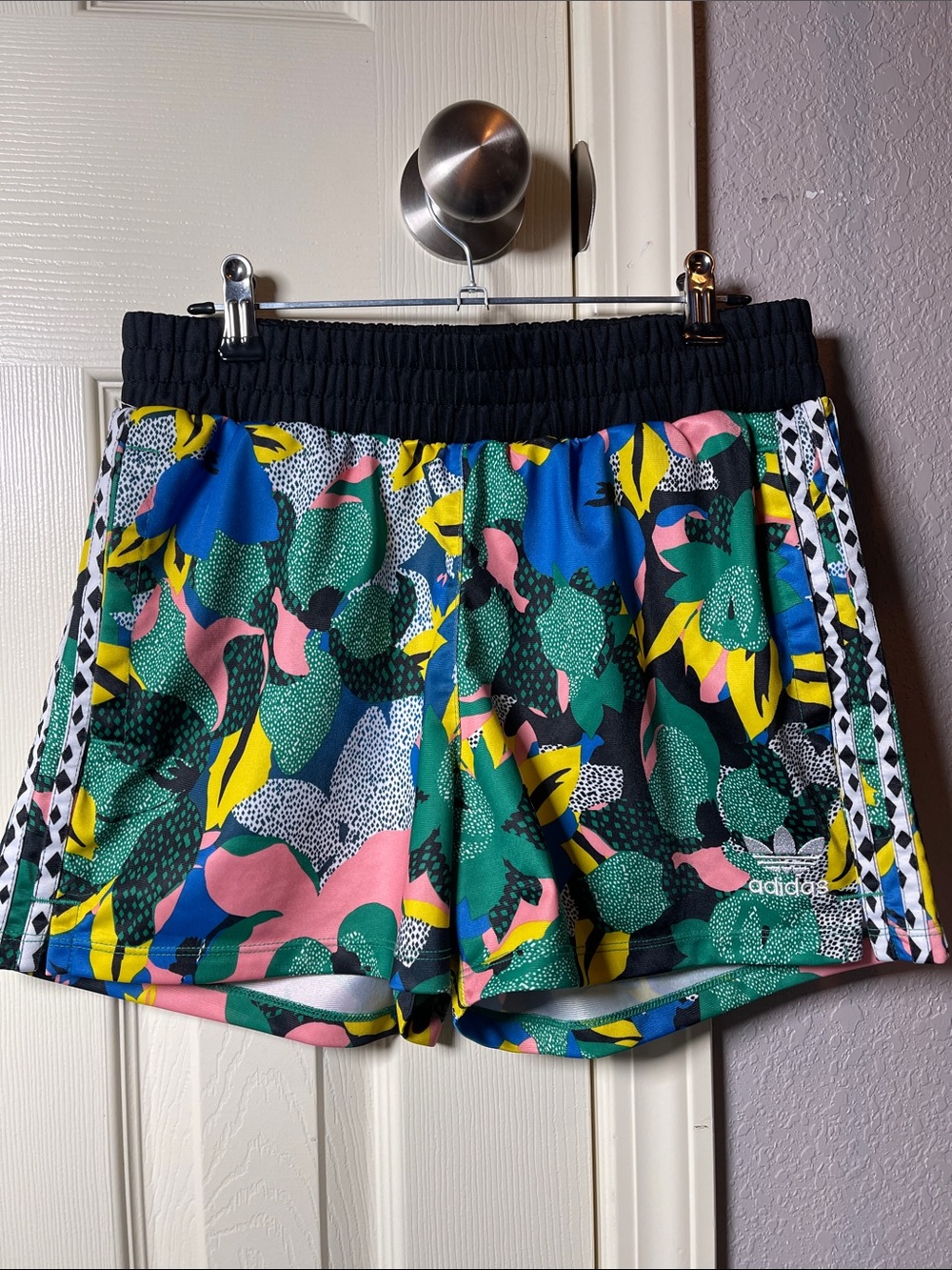 adidas Women's Black Waistband Multicolor Print Athletic Shorts